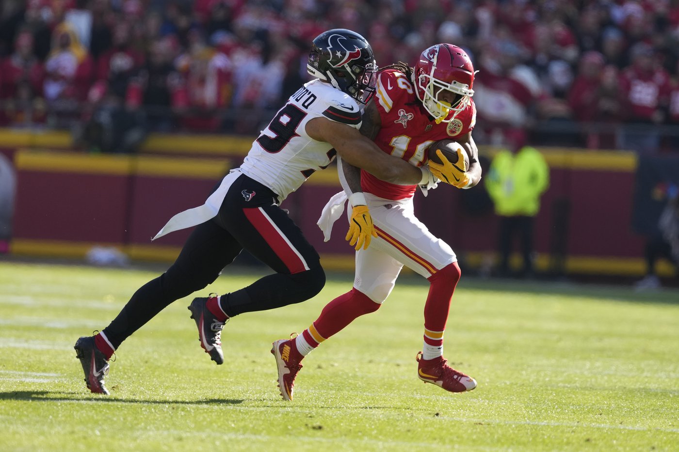 Chiefs' Isiah Pacheco to rest sore ribs. With No. 1 seed secure, others may sit out this week for KC | iNFOnews.ca
