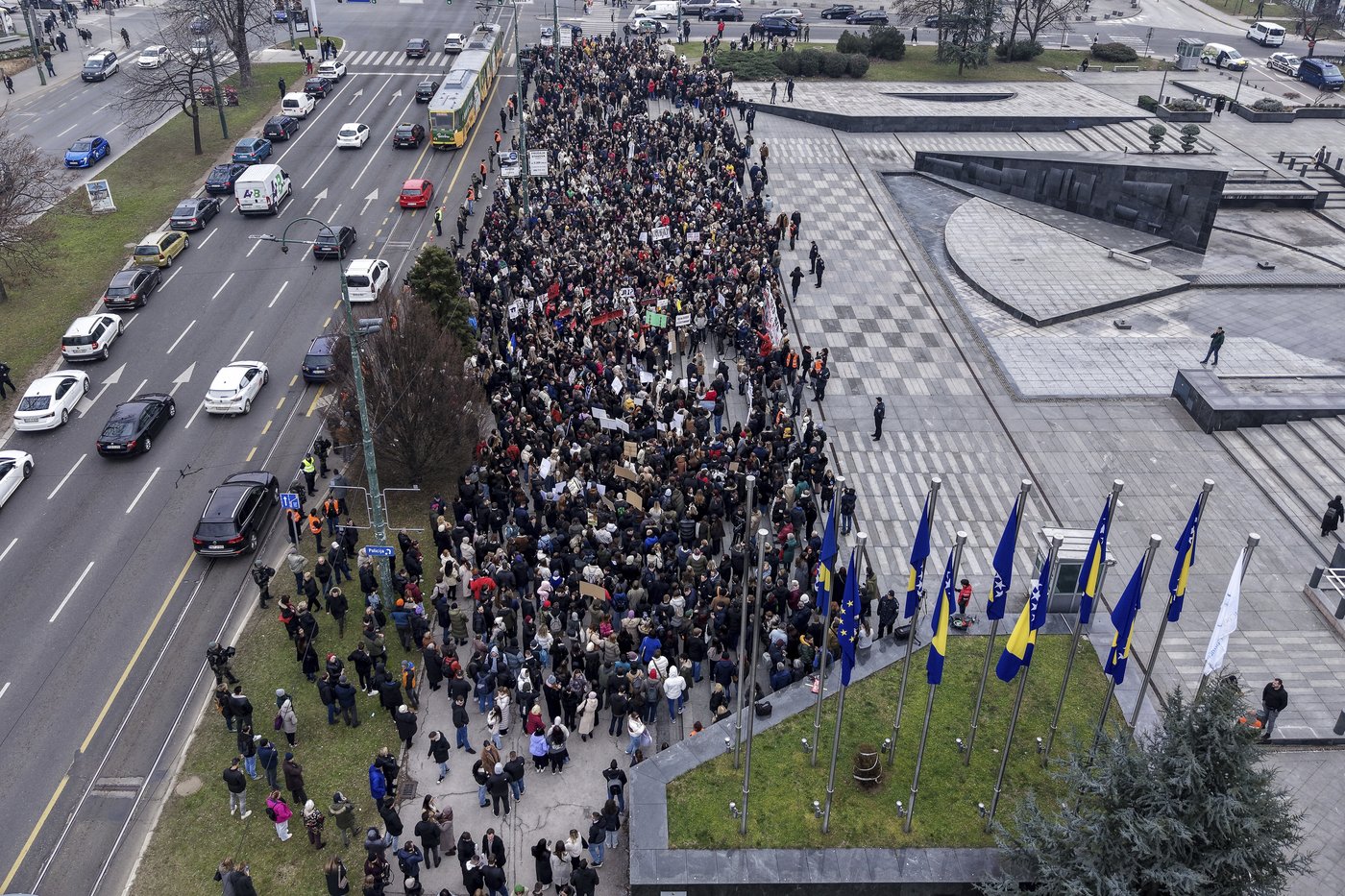 Bosnian students rally for justice, drawing inspiration from anti-graft struggle in Serbia | iNFOnews.ca