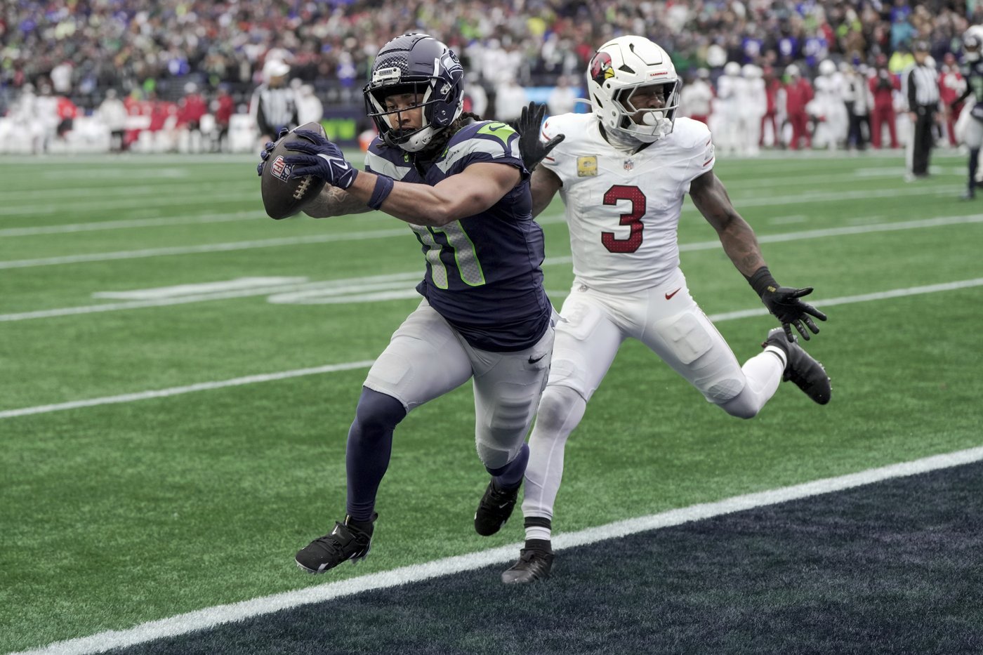 Coby Bryant's pick-6 highlights big day for Seahawks' defense in 16-6 win over Cardinals | iNFOnews.ca