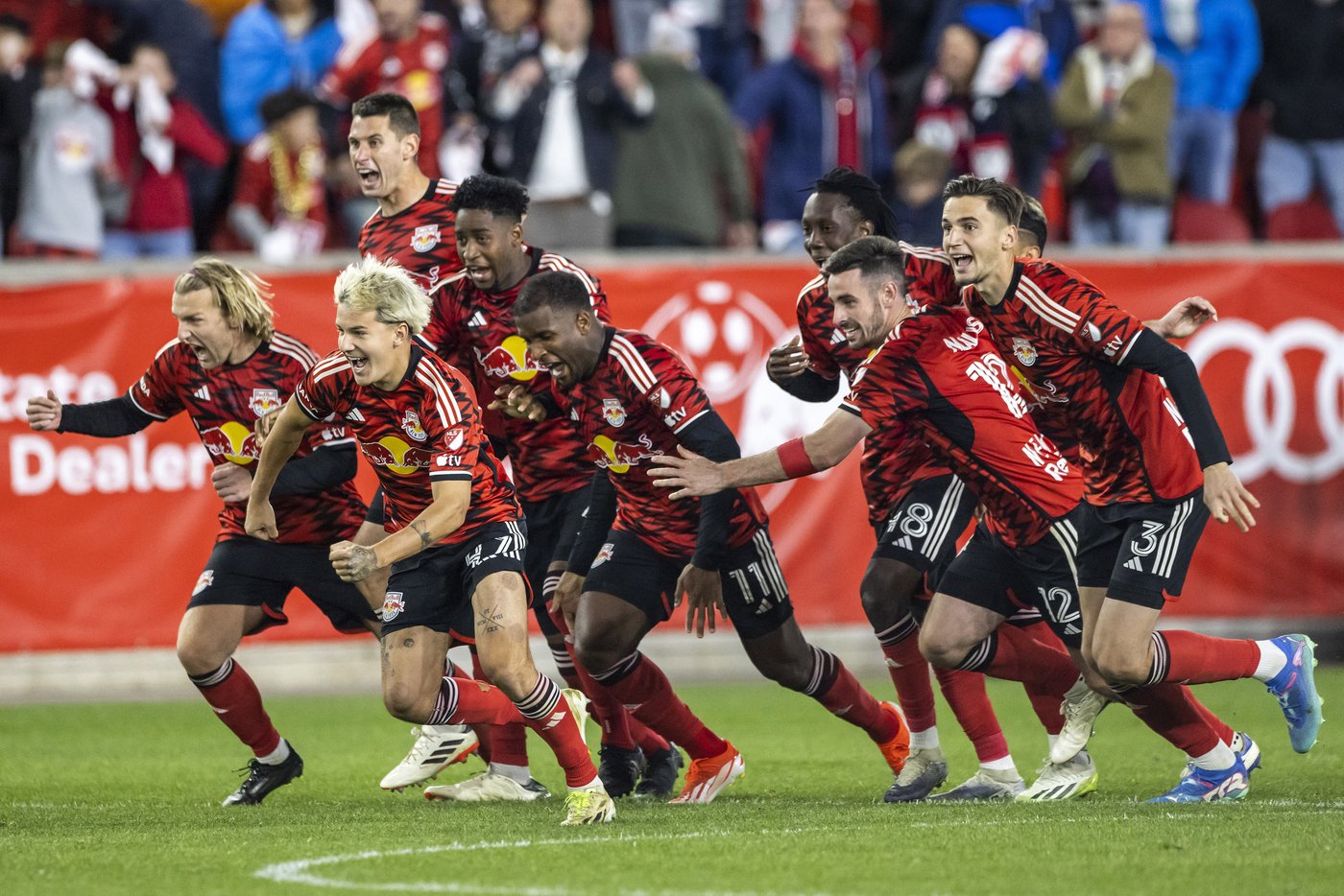 Daniel Edelman, Carlos Coronel help Red Bulls win shootout, finish sweep of defending champion Crew | iNFOnews.ca