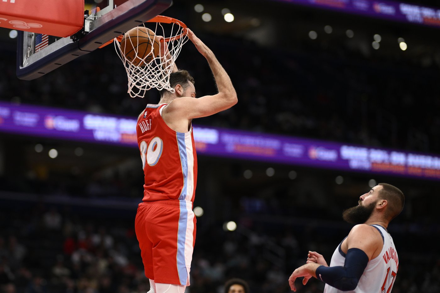 Short-handed Grizzlies cruise to 140-112 win over Wizards | iNFOnews.ca Short-handed Grizzlies cruise to 140-112 win over Wizards | iNFOnews.ca