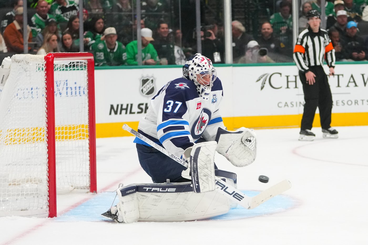 Harley scores in OT as Stars beat Jets 4-3 for fifth straight win | iNFOnews.ca