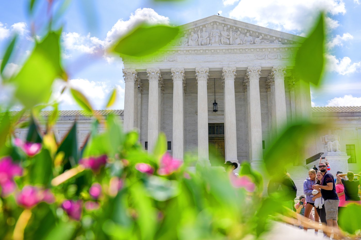Trump administration urges Supreme Court to allow order targeting mail-in voting before midterms | iNFOnews.ca