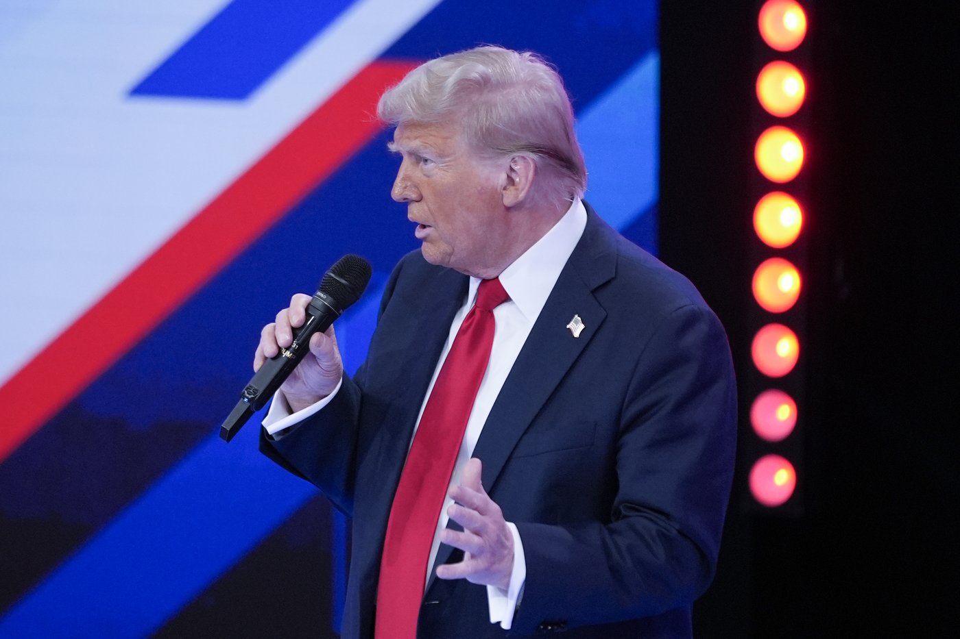 Trump compares jailed Capitol rioters to Japanese internment during World War II | iNFOnews.ca Trump compares jailed Capitol rioters to Japanese internment during World War II | iNFOnews.ca