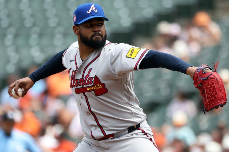 Braves let Orioles tie it, then Atlanta escapes a bases-loaded jam in 10th before winning 3-2 in 11 | iNFOnews.ca