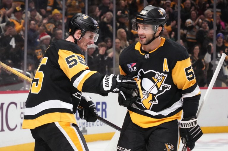 Crosby breaks Lemieux's scoring record, Penguins beat Canadiens 4-3 in shootout to end 8-game skid | iNFOnews.ca