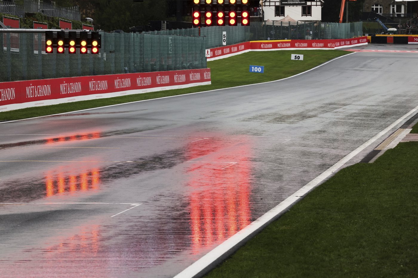 Delayed start at Belgian Grand Prix highlights Formula 1's challenge with racing in the rain | iNFOnews.ca Delayed start at Belgian Grand Prix highlights Formula 1's challenge with racing in the rain | iNFOnews.ca