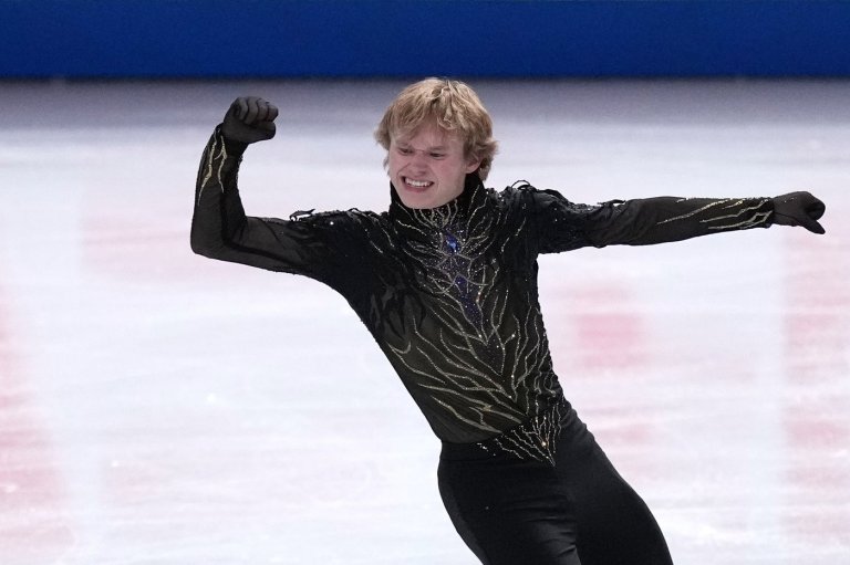 Malinin lands 7 quadruple jumps, US skaters win 3 gold medals on last day of Grand Prix Final | iNFOnews.ca