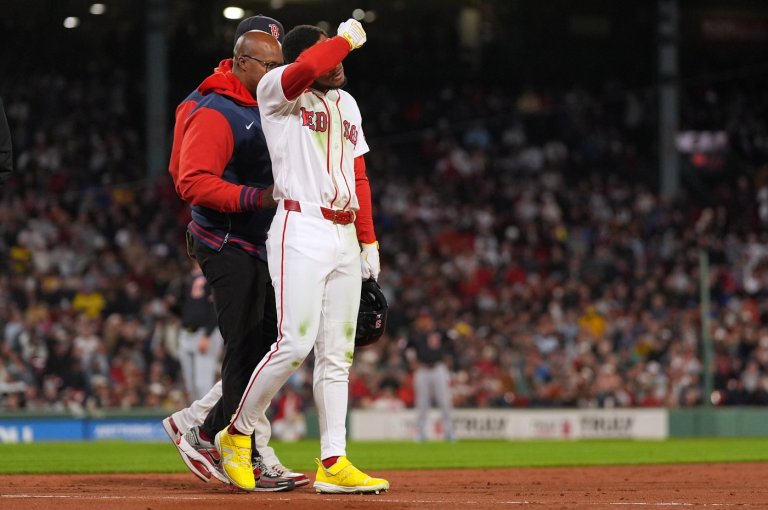 Red Sox CF Ceddanne Rafaela leaves game in 3rd inning on same day he comes off injured list | iNFOnews.ca