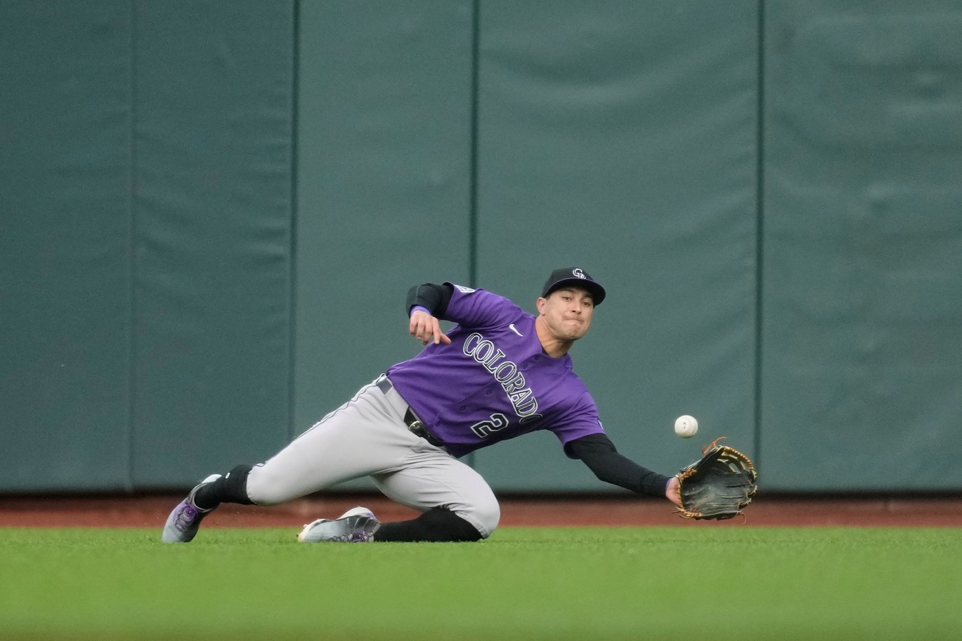 Karros' 2-run single in the ninth helps Rockies rally past Giants 4-3 | iNFOnews.ca Karros' 2-run single in the ninth helps Rockies rally past Giants 4-3 | iNFOnews.ca
