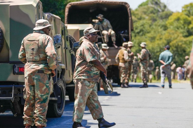 South Africa deploys troops in Johannesburg to tackle organized crime | iNFOnews.ca