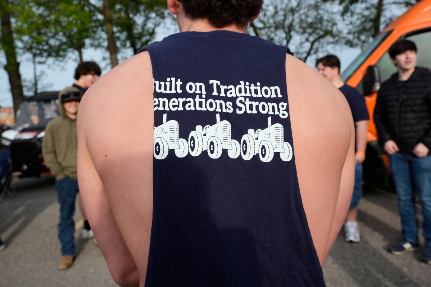 Tractors, ATVs and golf carts, oh my: Michigan seniors arrive at school in style on Tractor Day | iNFOnews.ca Tractors, ATVs and golf carts, oh my: Michigan seniors arrive at school in style on Tractor Day | iNFOnews.ca