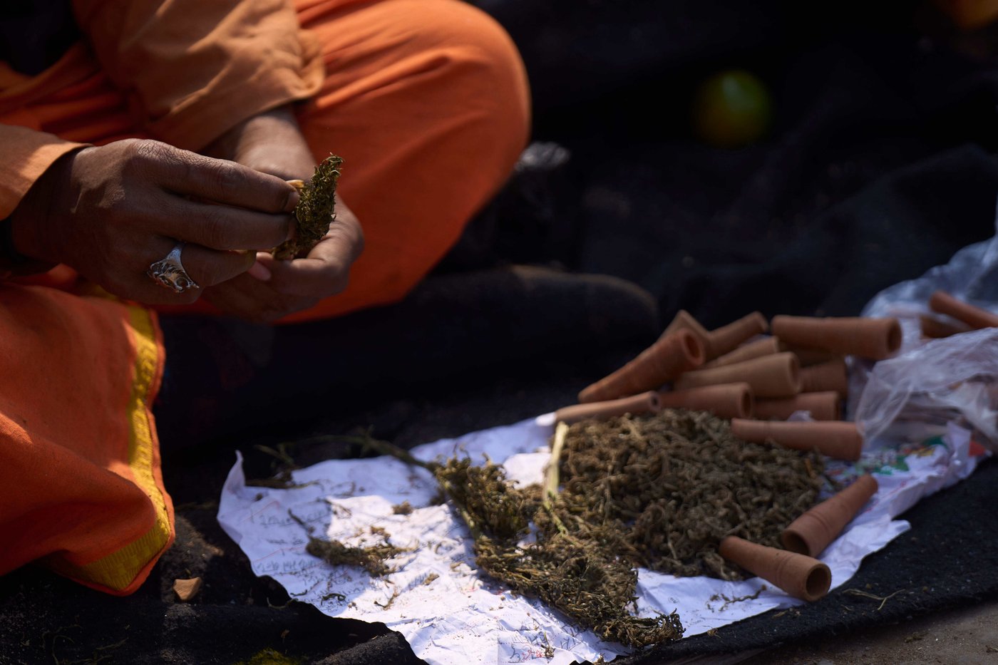 Cannabis smoke fills the air as Nepal marks Shivaratri festival | iN420