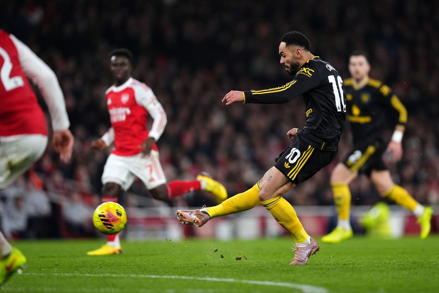 Cunha's winner for Man United against Arsenal blows Premier League race wide open | iNFOnews.ca