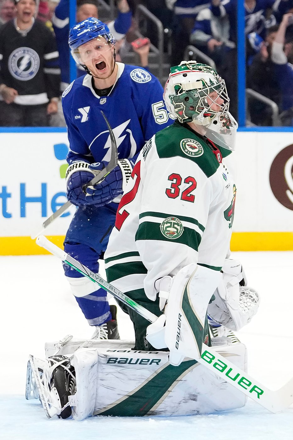 Cernak scores on crazy carom late in 3rd period as the Lightning beat the Wild 6-3 | iNFOnews.ca
