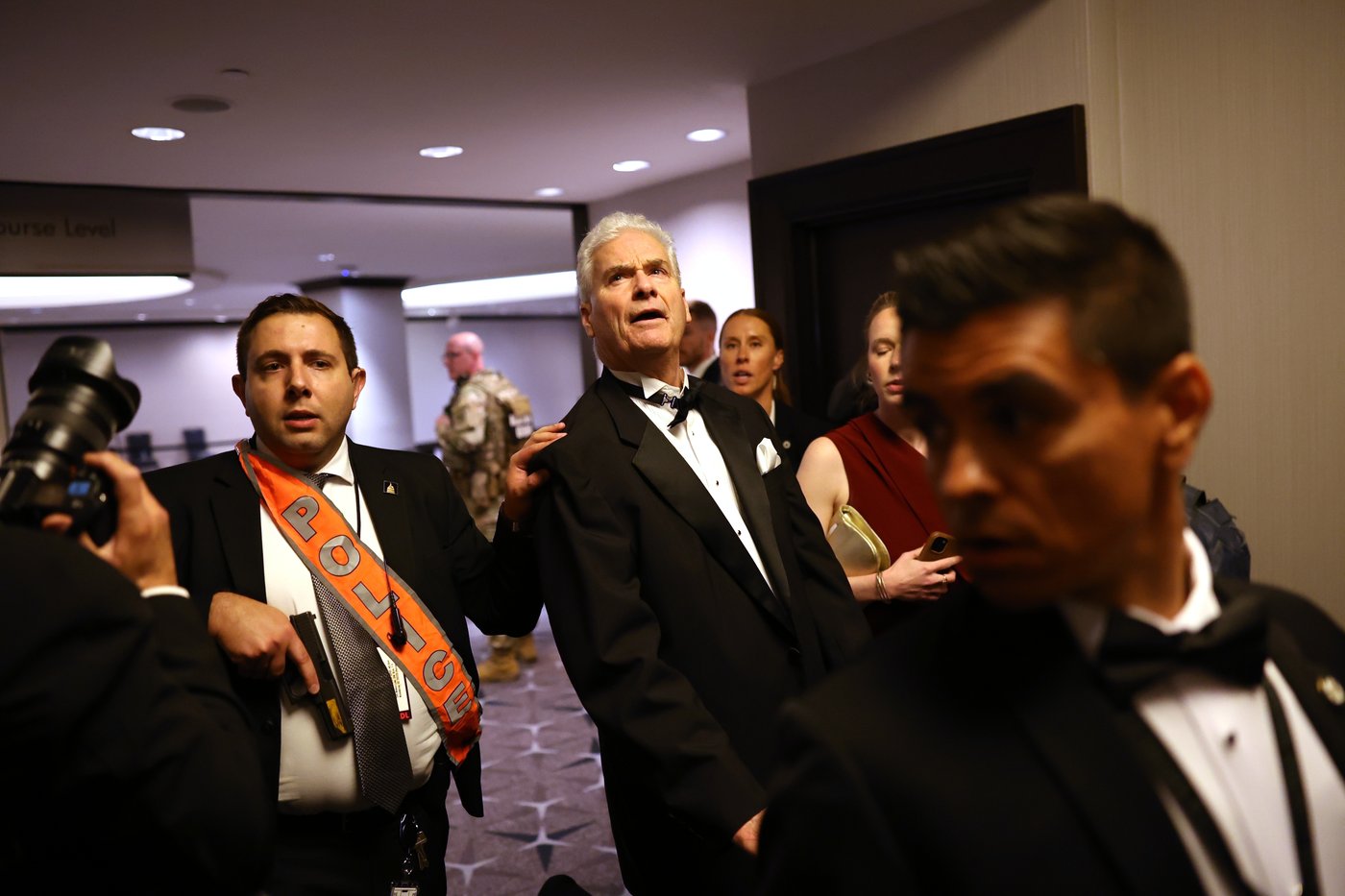Trump safe after he is evacuated following shooting at Washington journalists' dinner, in photos | iNFOnews.ca
