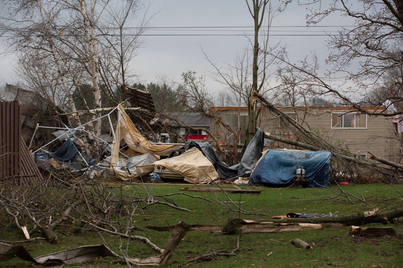 Powerful winds and reported tornadoes rip through the Midwest, leaving heavy damage but no deaths | iNwheels