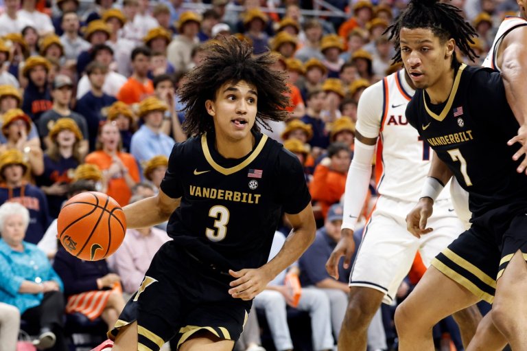Tyler Tanner scores 25 points to help No. 19 Vanderbilt outlast Auburn 84-76 | iNFOnews.ca