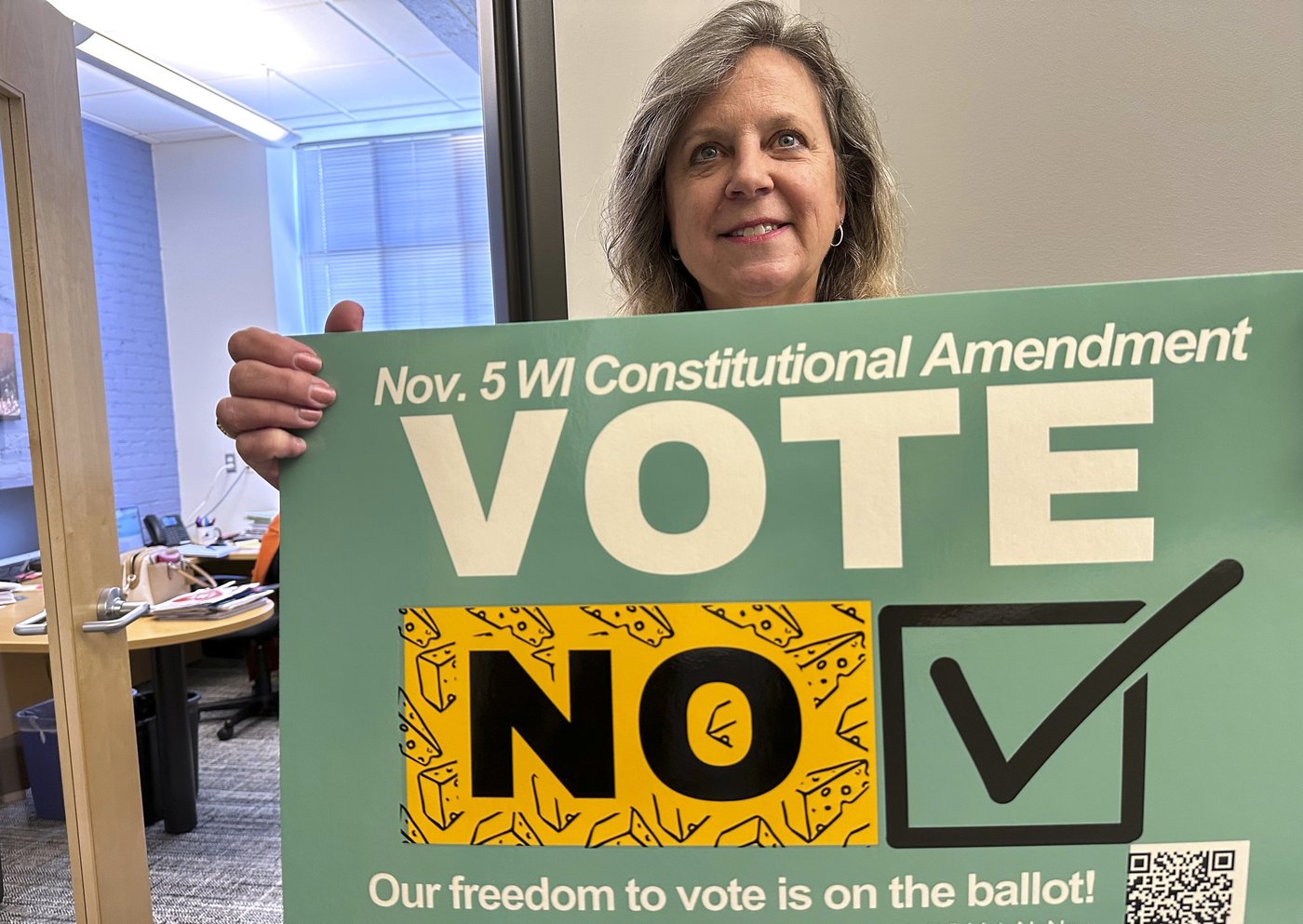 Wisconsin voters consider constitutional amendment barring noncitizens from voting | iNFOnews.ca