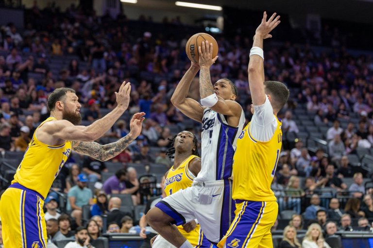 The rebuilding Kings hope rookie Darius Acuff and reclamation project Ben Simmons provide a boost | iNFOnews.ca