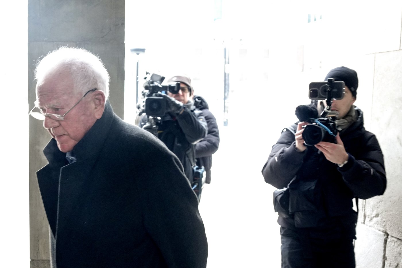 Final complainant tells Frank Stronach's sexual assault trial she saw 'no way out' | iNFOnews.ca Final complainant tells Frank Stronach's sexual assault trial she saw 'no way out' | iNFOnews.ca