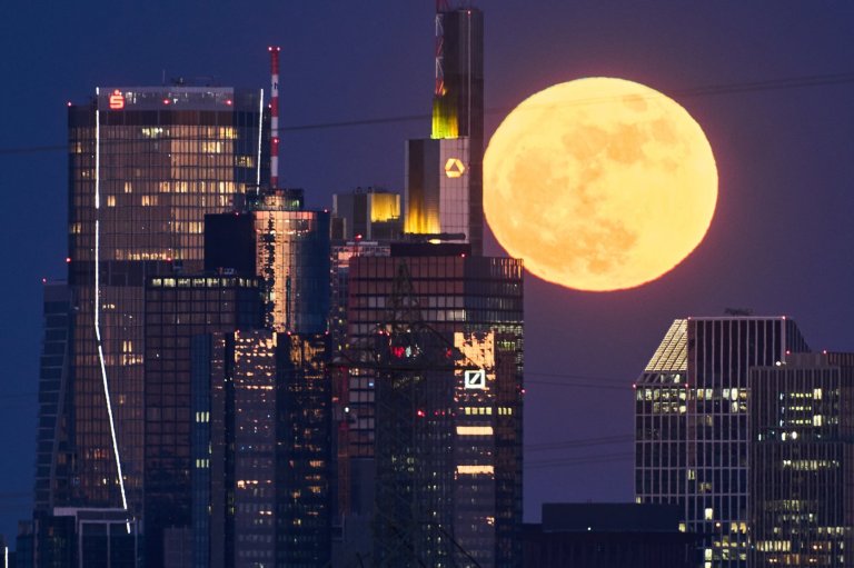 A rare blue micromoon rises this weekend | iNFOnews.ca