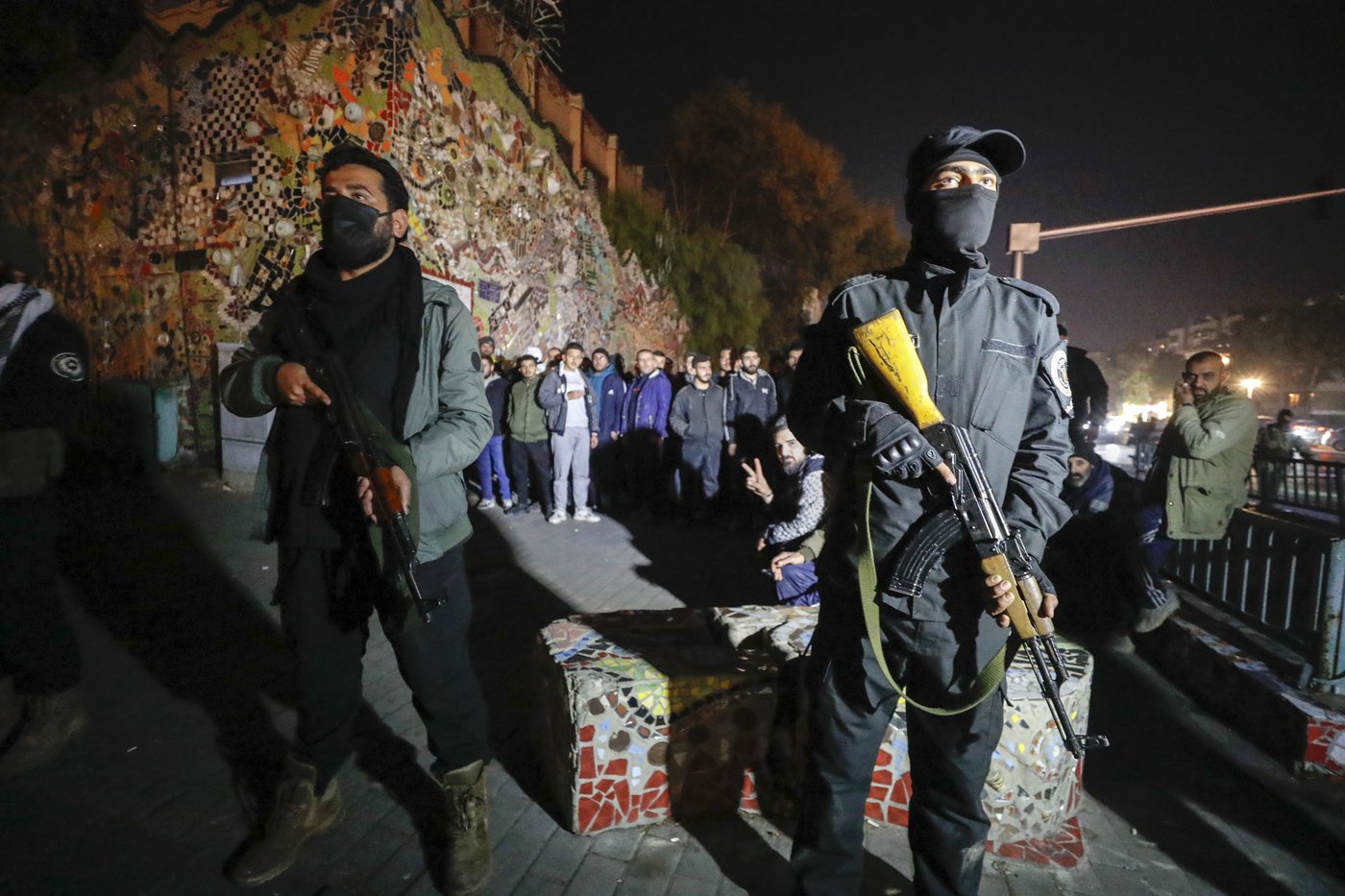 Clashes between Islamists now in power in Syria and Assad's supporters kill 6 fighters | iNFOnews.ca Clashes between Islamists now in power in Syria and Assad's supporters kill 6 fighters | iNFOnews.ca