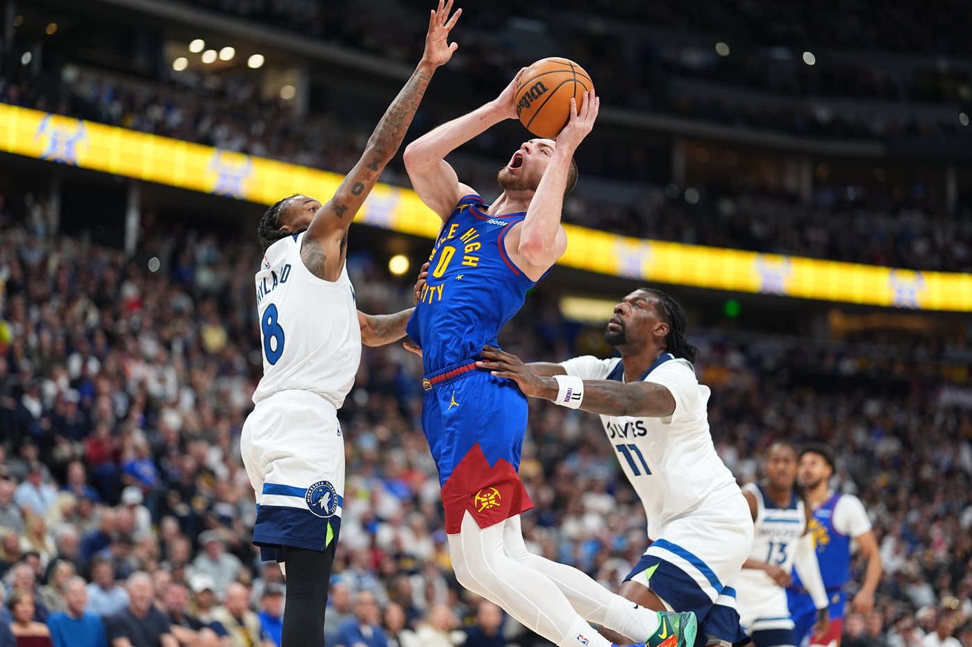 Anthony Edwards and T-Wolves move into 4th in the West with a 117-108 win over the Nuggets | iNFOnews.ca Anthony Edwards and T-Wolves move into 4th in the West with a 117-108 win over the Nuggets | iNFOnews.ca