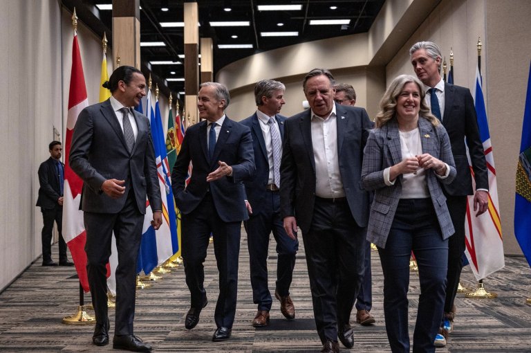 Premiers meet in Ottawa ahead of CUSMA negotiations with Trump administration | iNFOnews.ca
