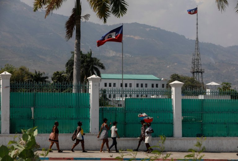 Hail of gunfire interrupts key meeting of Haiti's leaders trying to fend off gangs | iNFOnews.ca