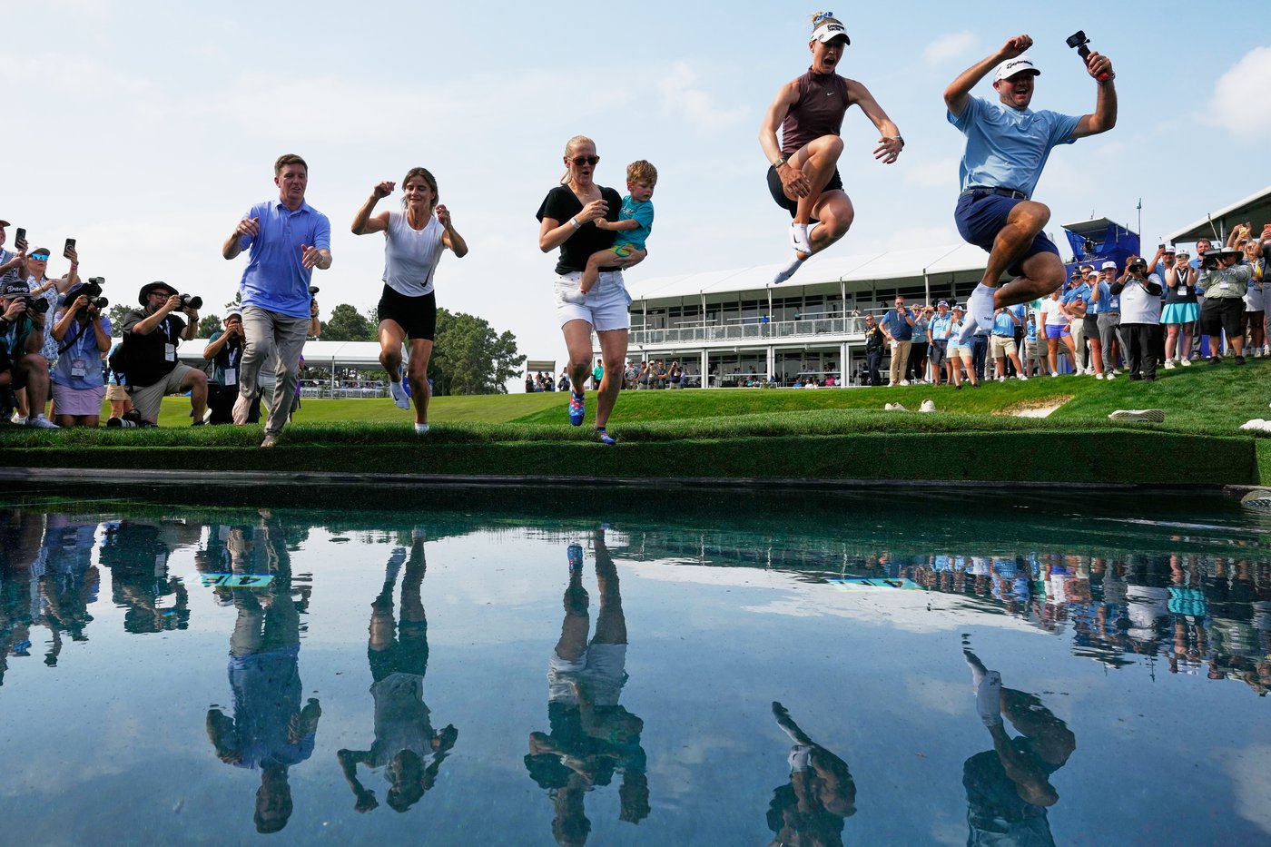 The top photos of the day by AP photojournalists | iNFOnews.ca