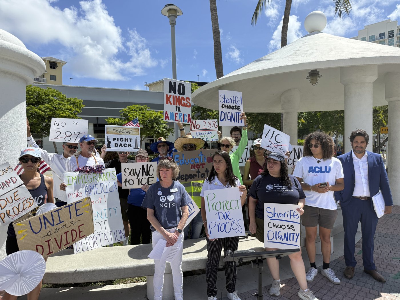Immigrant rights groups urge sheriffs to prioritize public safety over immigration enforcement | iNFOnews.ca Immigrant rights groups urge sheriffs to prioritize public safety over immigration enforcement | iNFOnews.ca