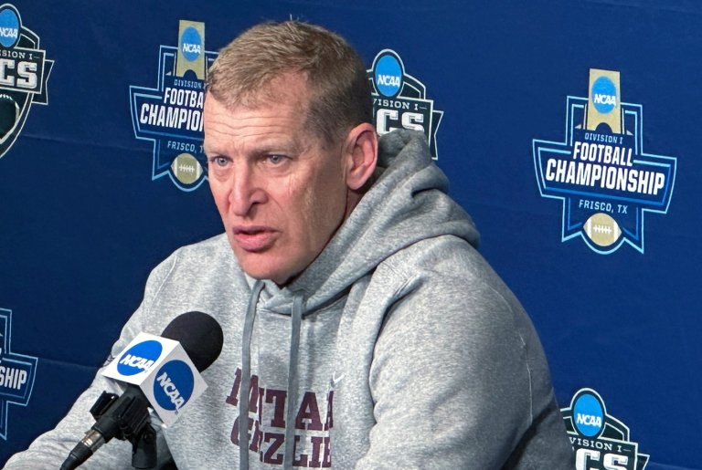 Montana's Hauck says he's retiring because he doesn't like dealing with the changes in college game | iNFOnews.ca