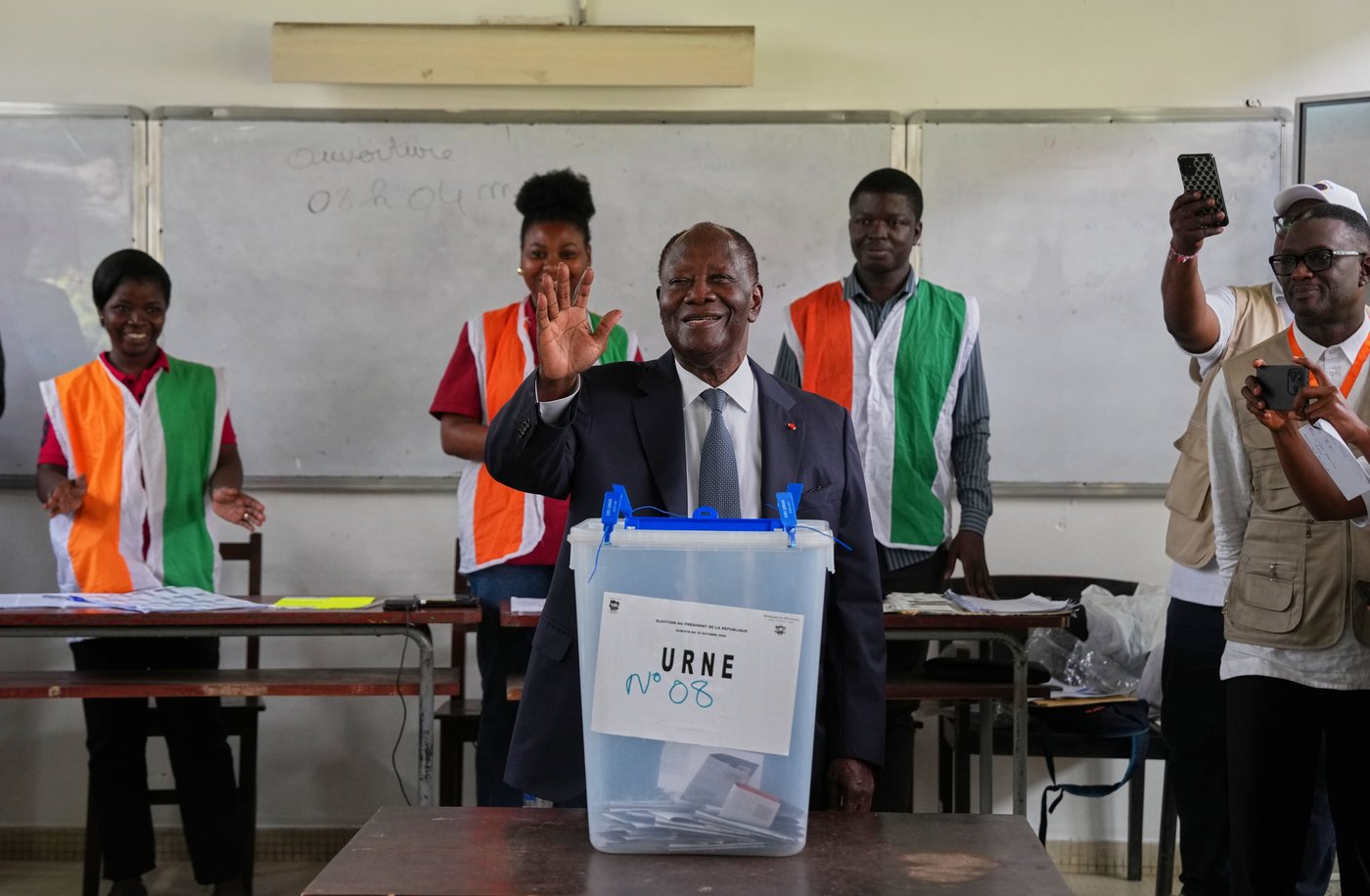 Photos from Ivory Coast’s presidential election as 83-year-old incumbent seeks fourth term | iNFOnews.ca