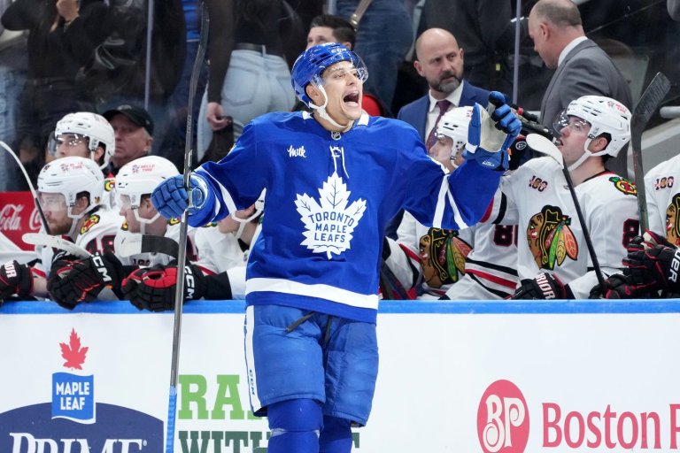 NHL roundup: Matthews, Joshua score 8 seconds apart, Leafs rally past Blackhawks 3-2 | iNFOnews.ca