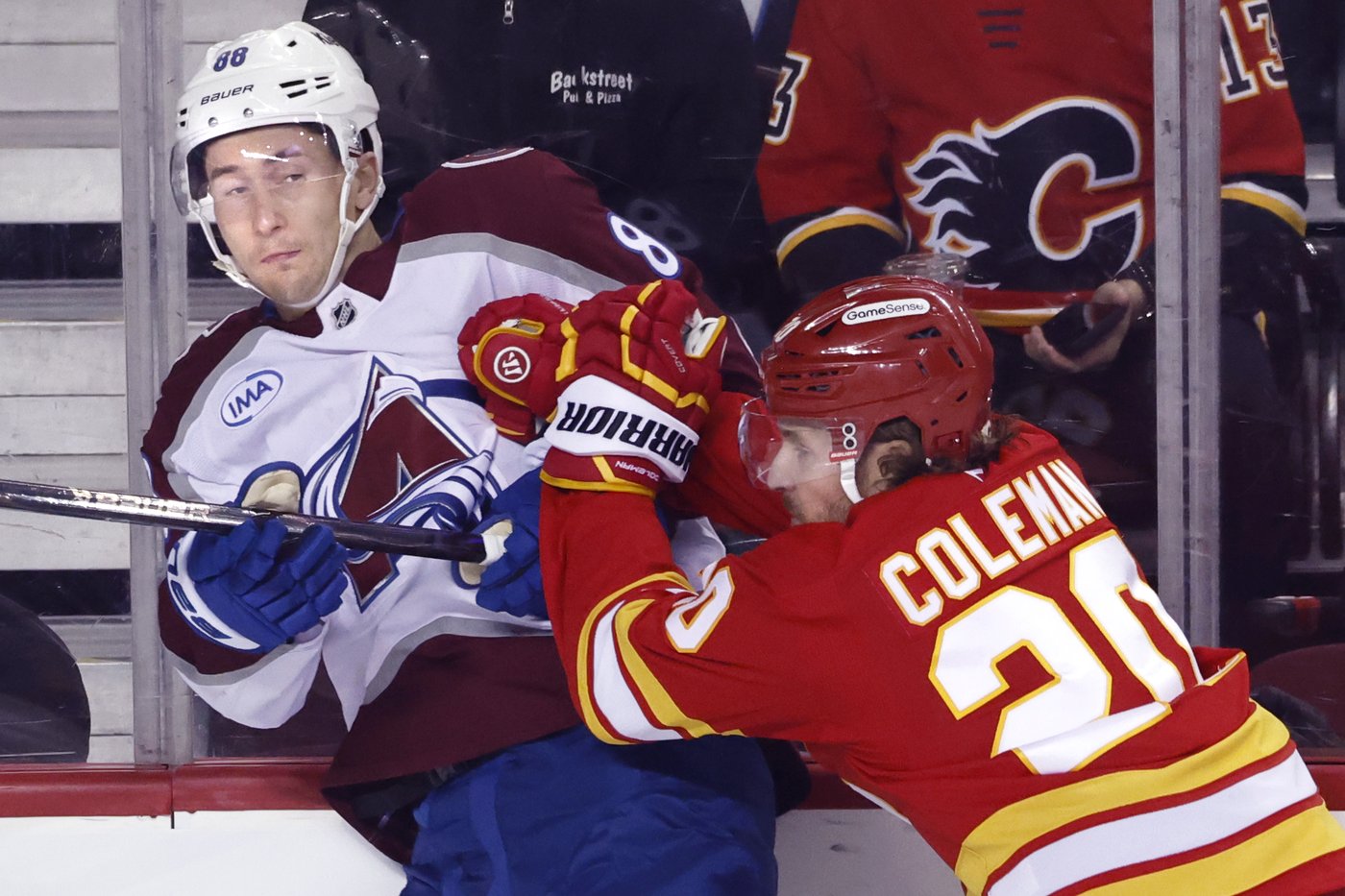 League-leading Avalanche rally late to roll past Flames 3-1 | iNFOnews.ca League-leading Avalanche rally late to roll past Flames 3-1 | iNFOnews.ca