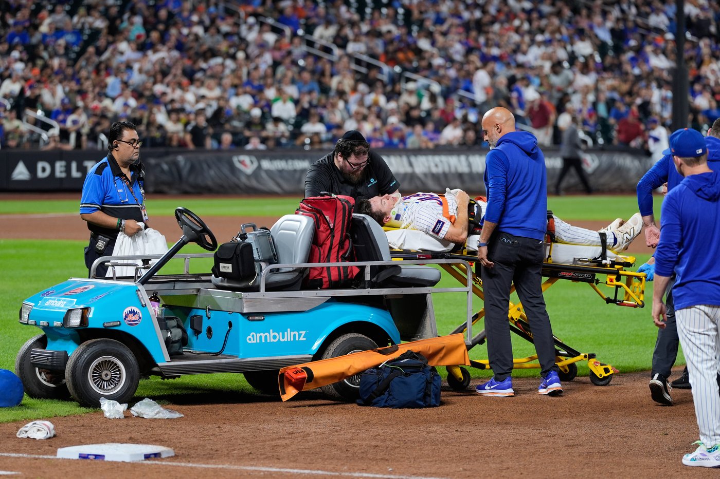 Mets' Jared Young has concussion symptoms, CT scan negative after scary collision with Nolan McLean | iNFOnews.ca Mets' Jared Young has concussion symptoms, CT scan negative after scary collision with Nolan McLean | iNFOnews.ca