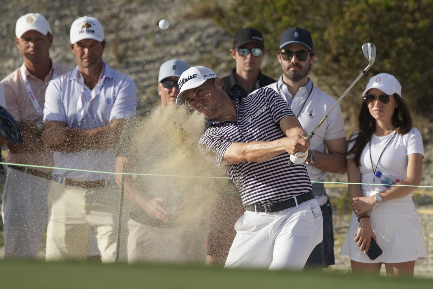 Justin Thomas with big drives and a few big putts takes 1-shot lead over Scheffler in the Bahamas | iNFOnews.ca