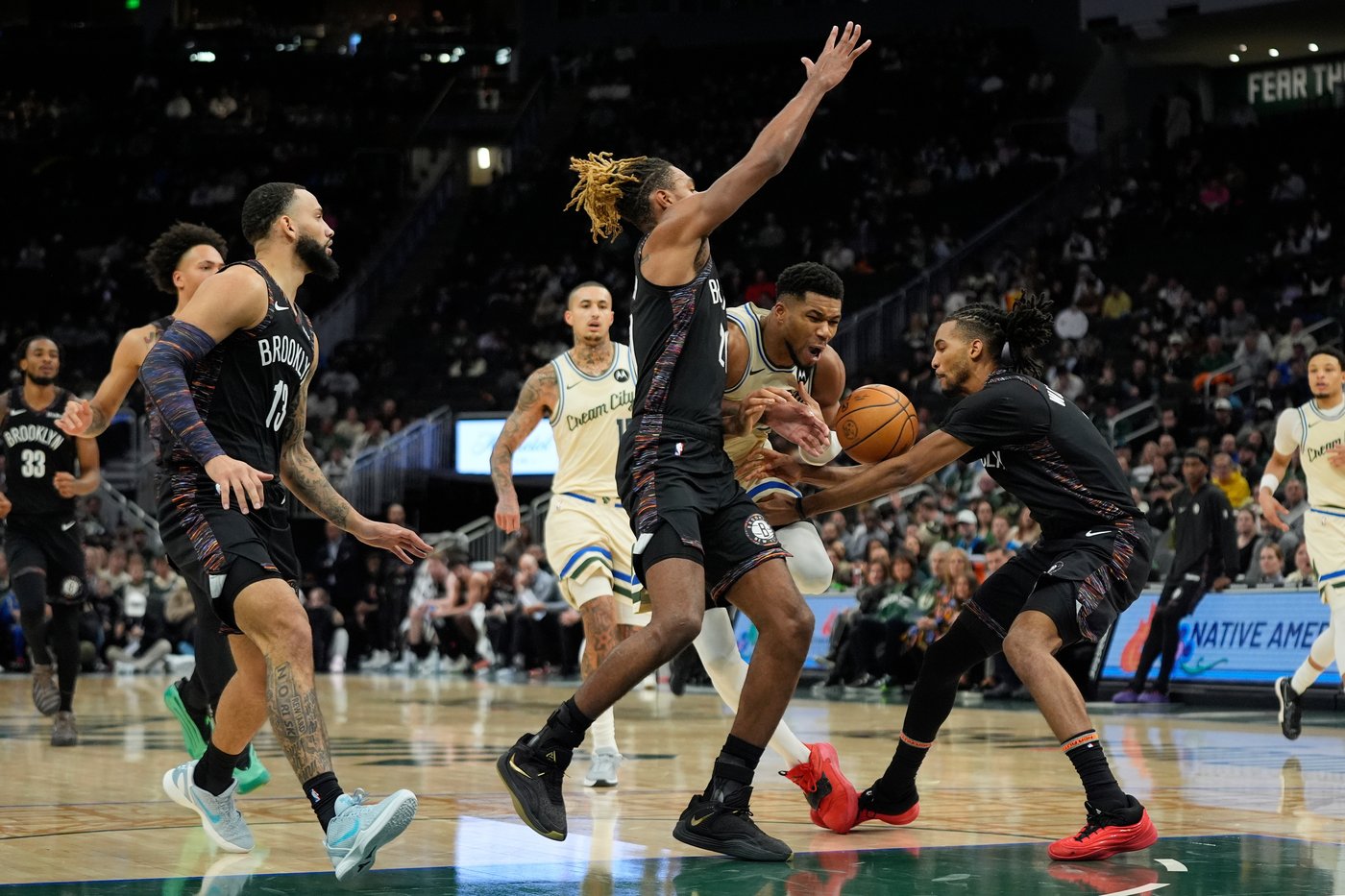 Antetokounmpo scores 29, surpasses 21,000 career points in Bucks' 116-99 win over Nets | iNFOnews.ca Antetokounmpo scores 29, surpasses 21,000 career points in Bucks' 116-99 win over Nets | iNFOnews.ca