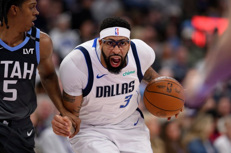 Wizards acquiring Anthony Davis from Mavericks in 8-player trade, AP source says | iNFOnews.ca