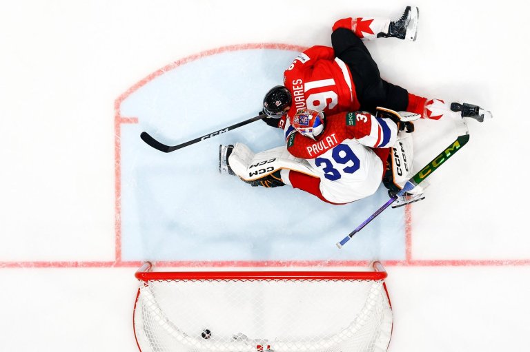 Rivalry continues: Canada set to face U.S. in quarterfinals at hockey worlds | iNFOnews.ca