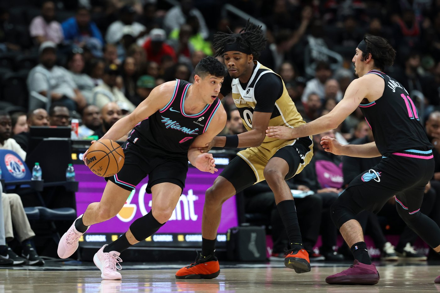Wizards clinch NBA's worst record with 140-117 loss to Heat | iNFOnews.ca