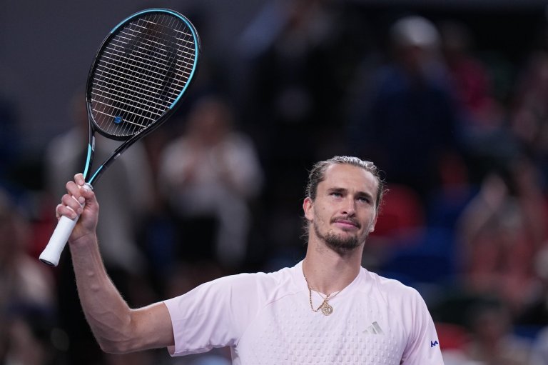 Zverev wins in straight sets against de Minaur for Shanghai Masters semifinal spot | iNFOnews.ca