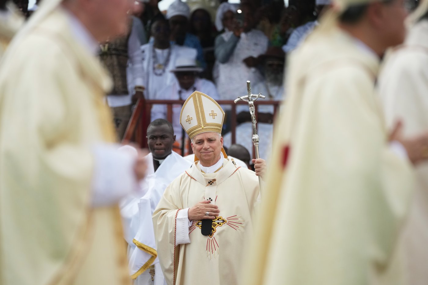 Pope urges Africa's youth to resist dual temptations of migration and corruption in Cameroon | iNFOnews.ca Pope urges Africa's youth to resist dual temptations of migration and corruption in Cameroon | iNFOnews.ca