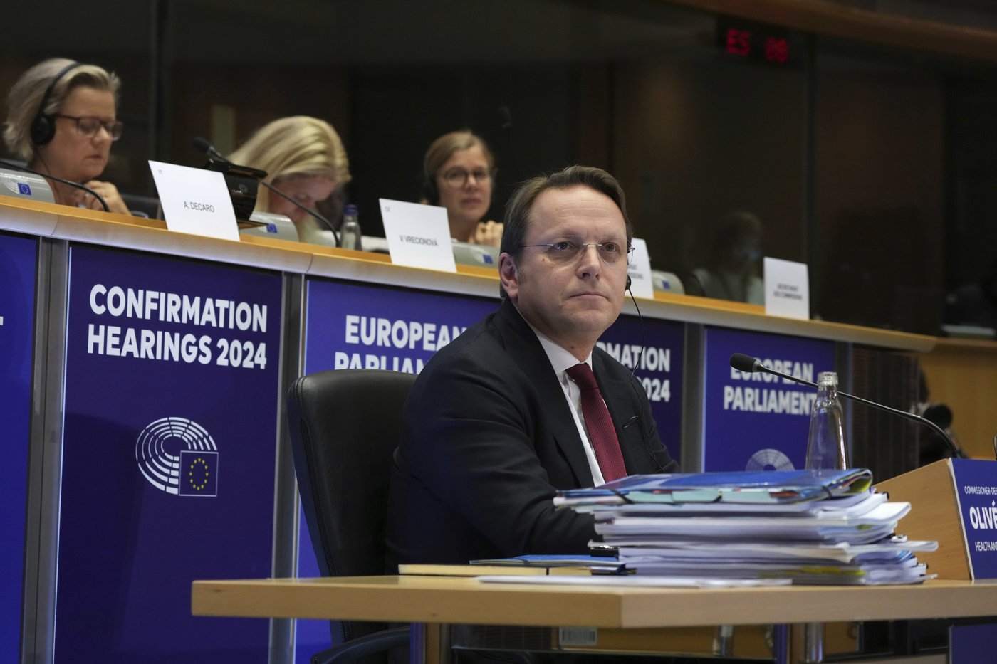 EU lawmakers seal a deal to rubber-stamp one of the bloc's most right-leaning executives | iNFOnews.ca