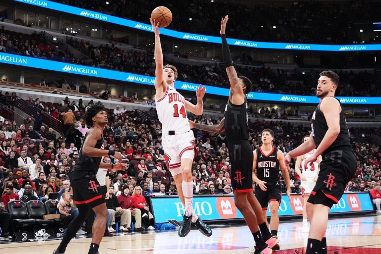 Bulls race to 20-point lead in 1st quarter, hang on to beat the Rockets 132-124 | iNFOnews.ca