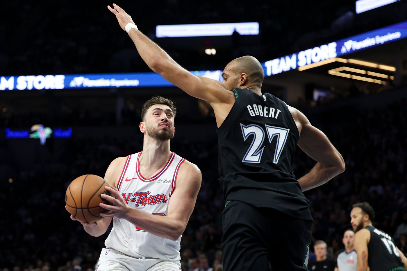 Timberwolves post NBA's largest overtime comeback on record from 13 points down to stun the Rockets | iNFOnews.ca Timberwolves post NBA's largest overtime comeback on record from 13 points down to stun the Rockets | iNFOnews.ca