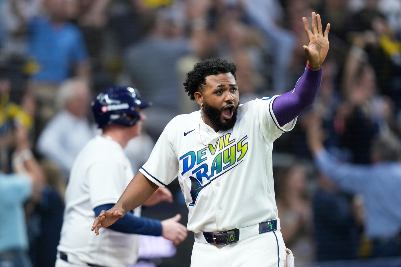 Freddy Peralta, Liam Hicks lift the Rays to a 3-1 win over the Guardians that evens the ALCS at 1-1 | iNFOnews.ca Freddy Peralta, Liam Hicks lift the Rays to a 3-1 win over the Guardians that evens the ALCS at 1-1 | iNFOnews.ca