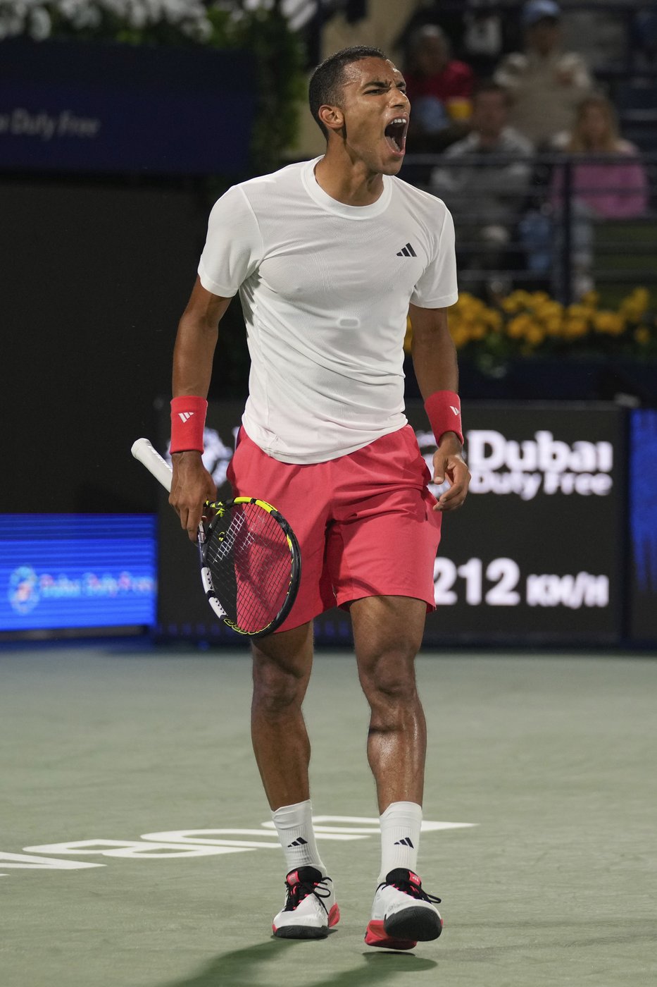 Auger-Aliassime into third round at Miami Open, Mboko falls just short of major upset | iNFOnews.ca