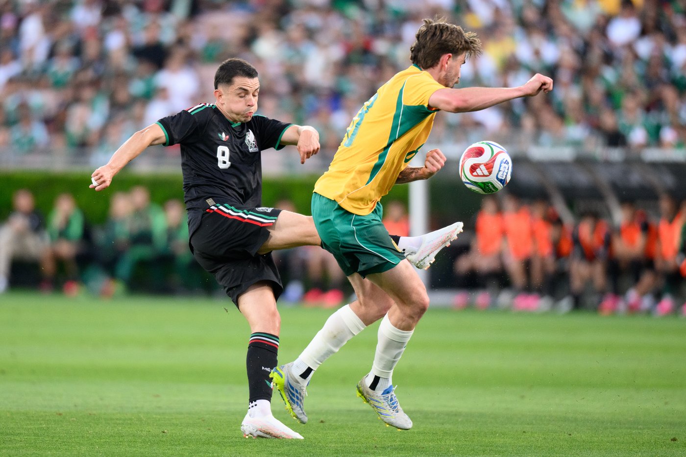 Vázquez’s first-half header lifts Mexico past Australia 1-0 in a World Cup warm-up | iNFOnews.ca
